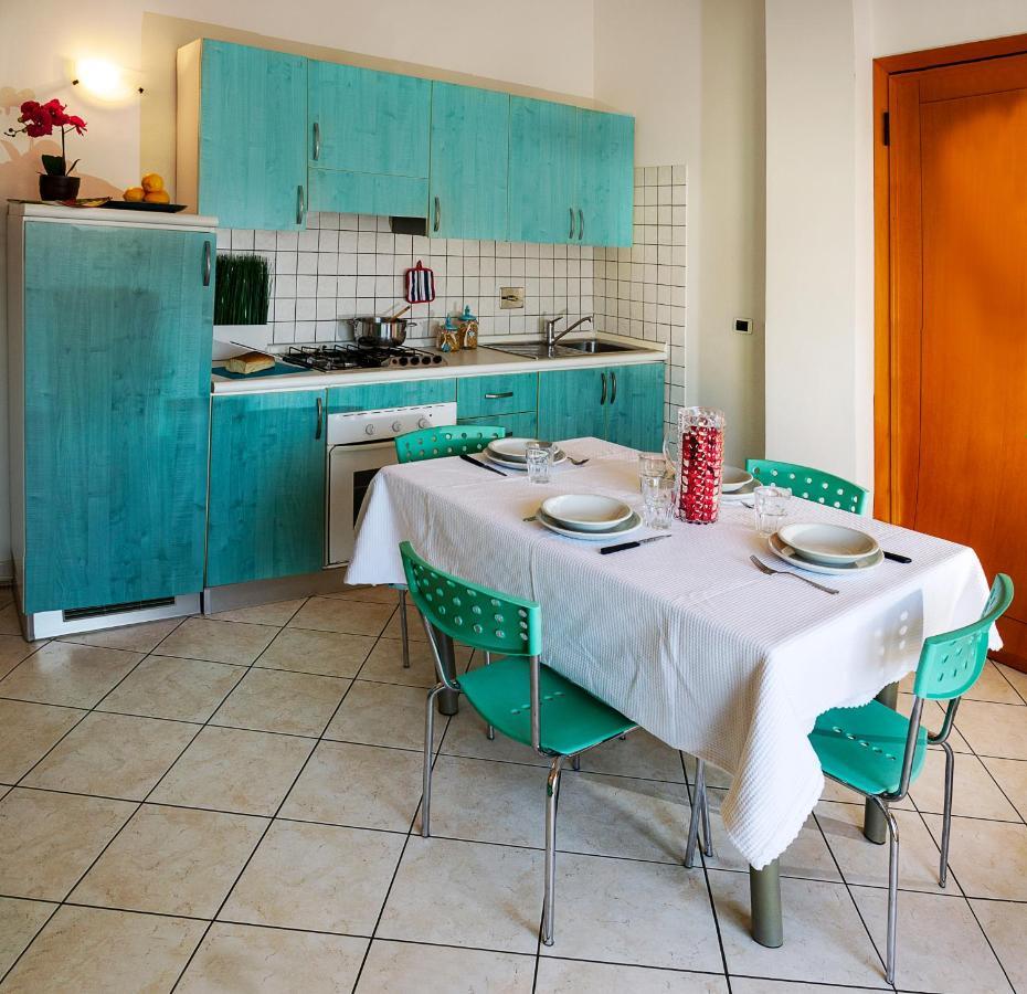 Ferienwohnung Residenza Raggio Riccione Exterior foto