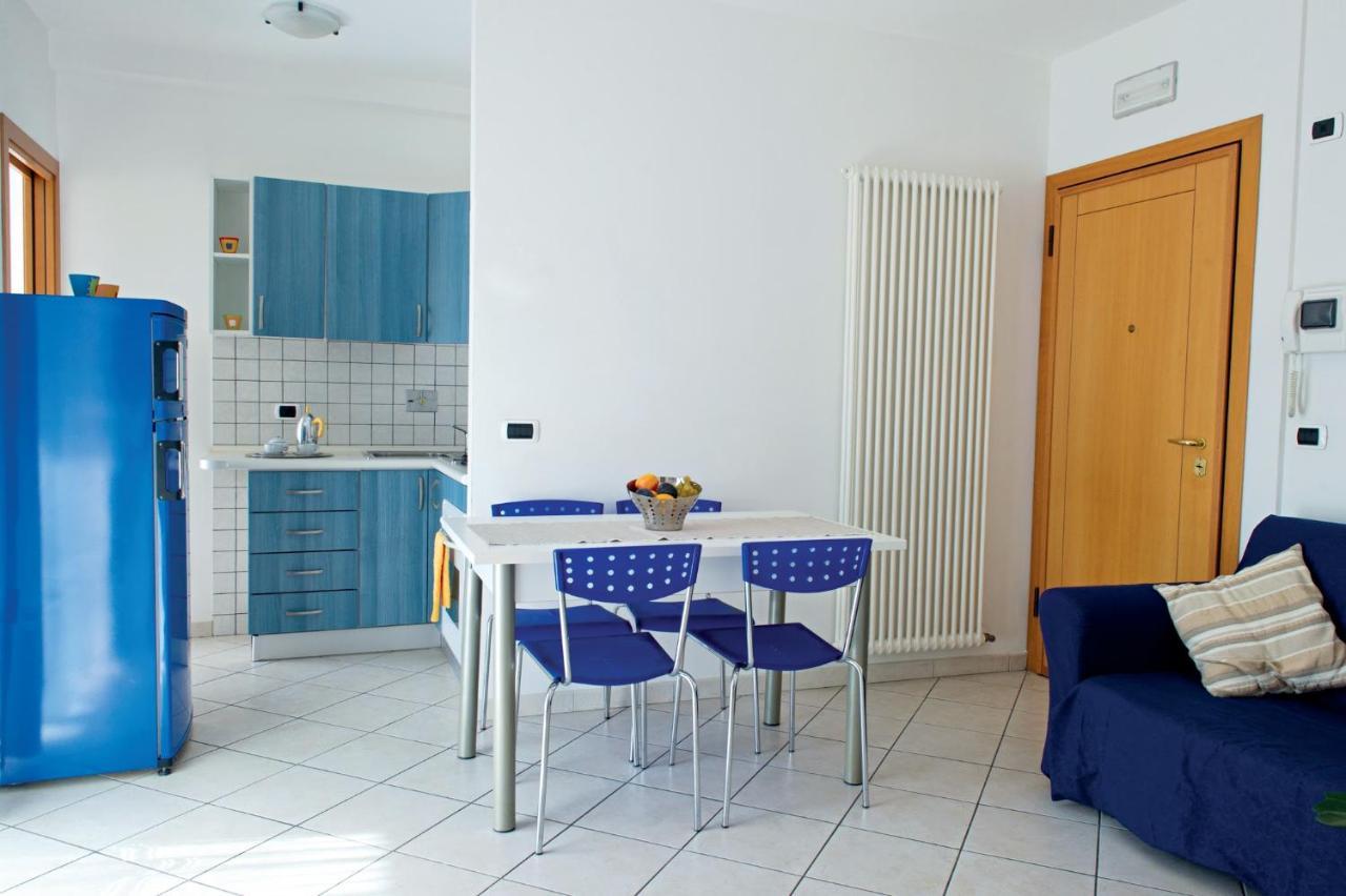 Ferienwohnung Residenza Raggio Riccione Exterior foto